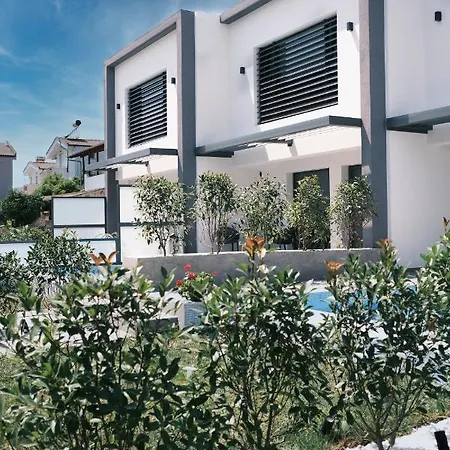Villa Cobalt Aqua *